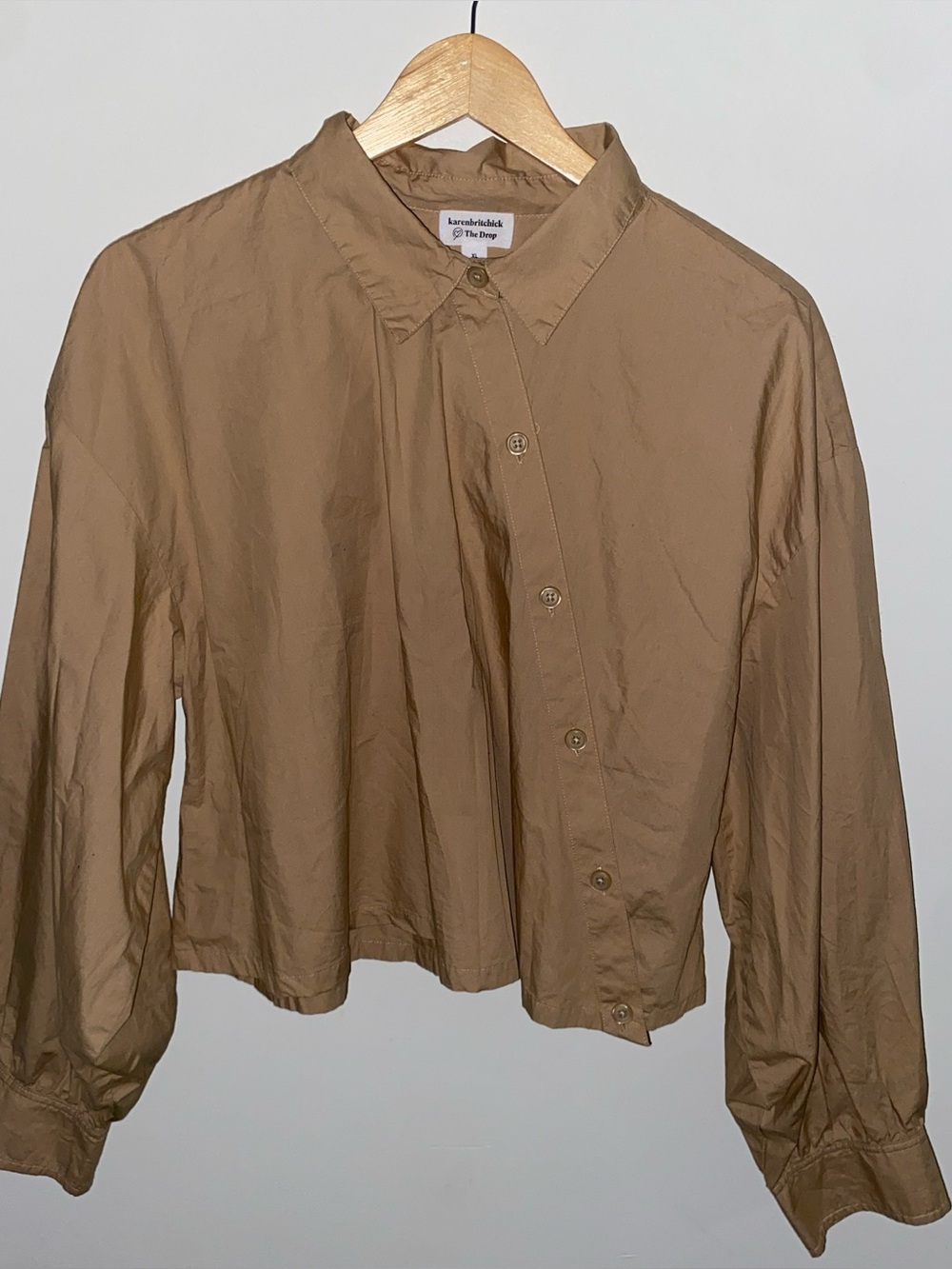 The Drop sesame beige cropped button-down shirt with bishop sleeves NWOT